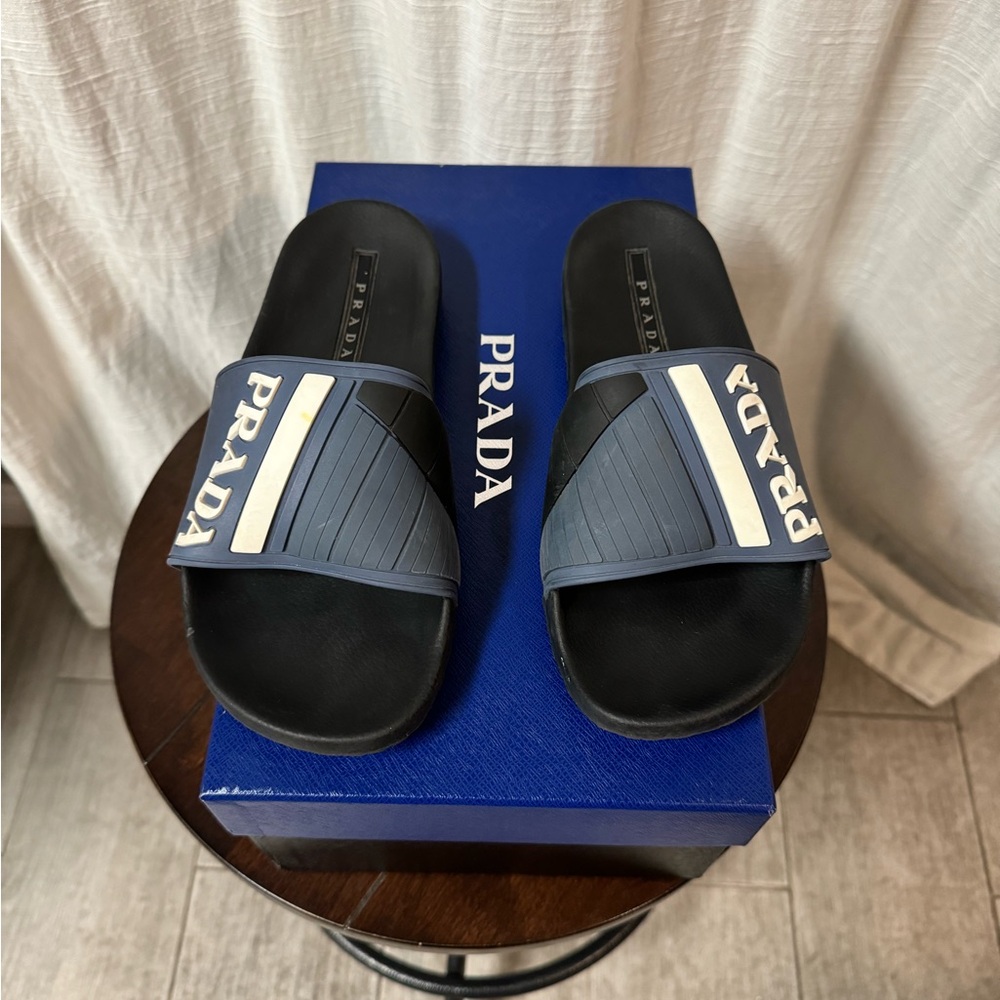 Prada slides